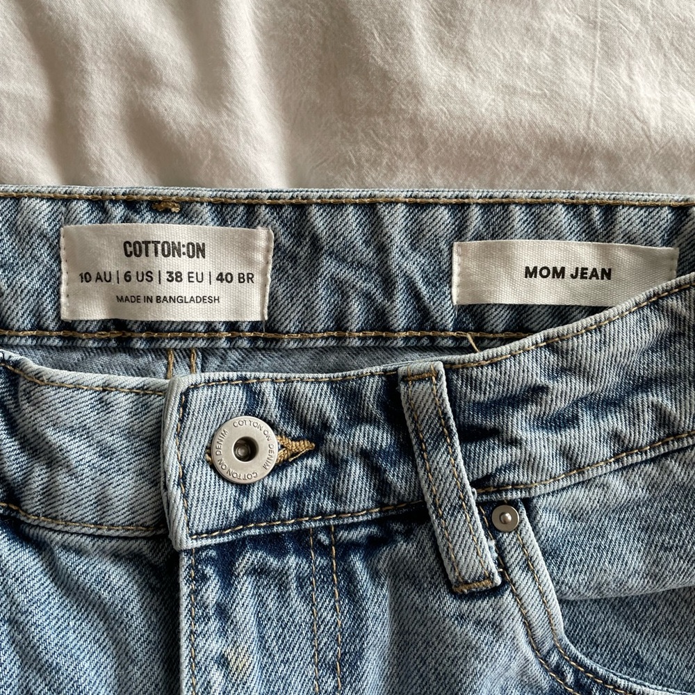 Cotton On Women’s Mom Jeans Size 6